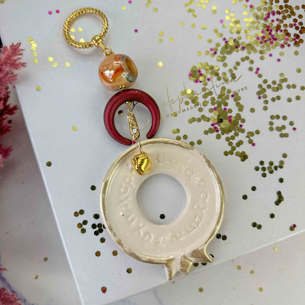 Γούρι 2026 Κεραμικό Ρόδι με Ευχές & Κουδουνάκι