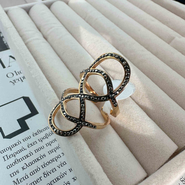 Ροζ Χρυσό Δαχτυλίδι από Ατσάλι με Μαύρα Ζιργκόν & Διπλό Ασύμμετρο Σχέδιο