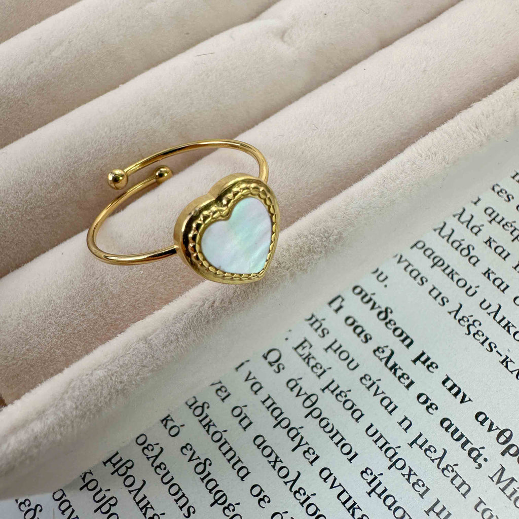 Επίχρυσο Δαχτυλίδι από Ατσάλι με Καρδιά από Φίλντισι