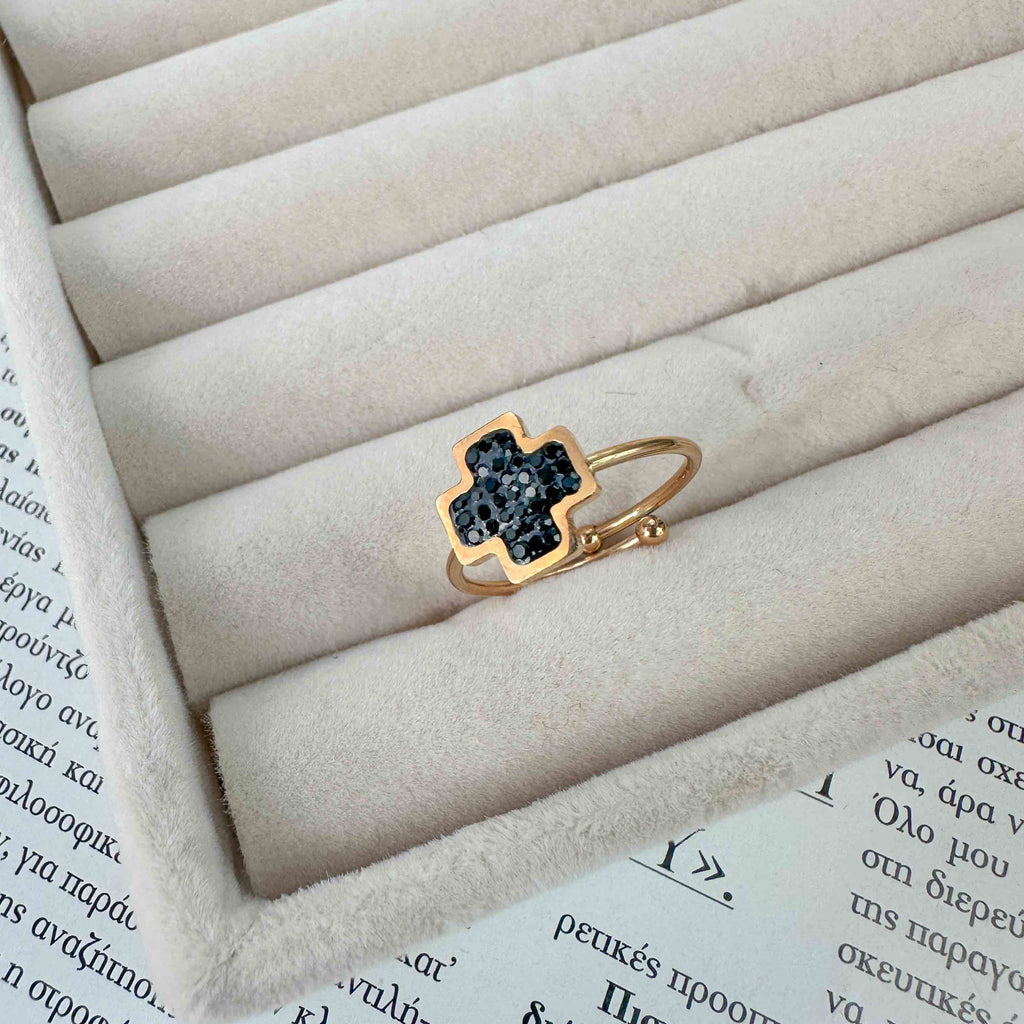 Δαχτυλίδι με Ροζ Επιχρύσωση και Μαύρα Ζιργκόν σε Σχήμα Σταυρού
