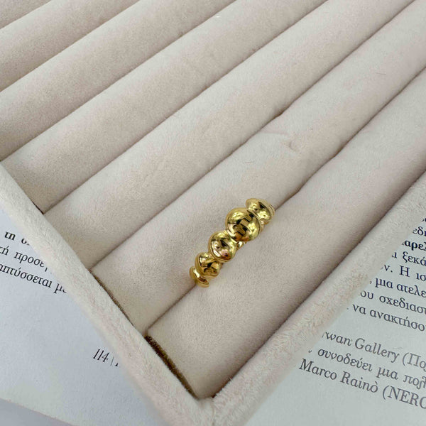 Χρυσό Δαχτυλίδι με Ανάγλυφες Σφαίρες