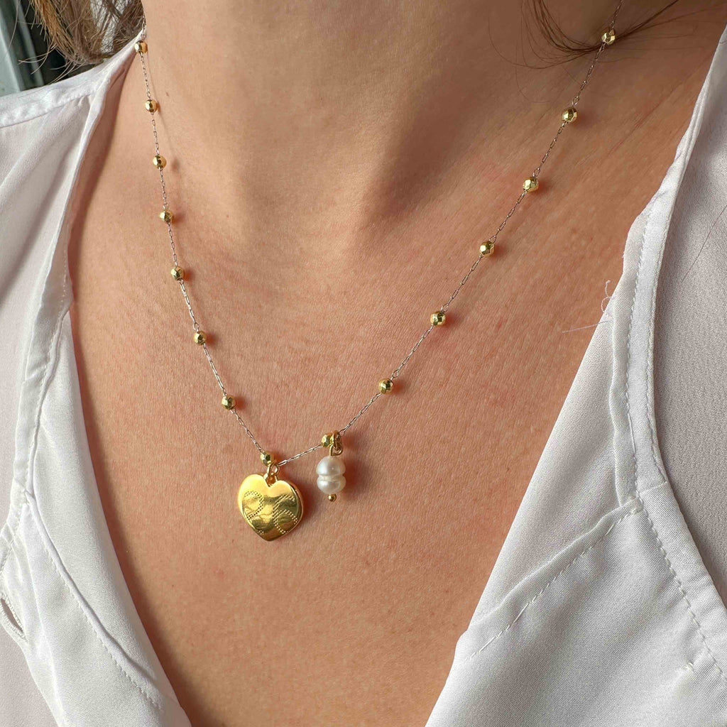 Κολιέ Γούρι 2026 Καρδιά με Μαργαριτάρι & Χάντρες