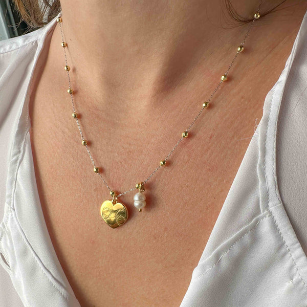 Κολιέ Γούρι 2026 Καρδιά με Μαργαριτάρι & Χάντρες