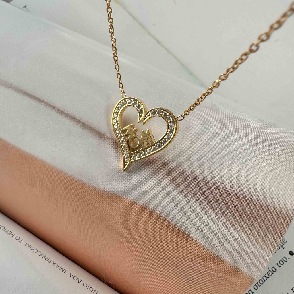 Κολιέ “Mom” σε Καρδιά με Ζιργκόν & Ατσάλινη Αλυσίδα
