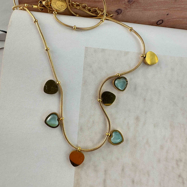 Ατσάλινο Κολιέ με Κρεμαστές Καρδούλες