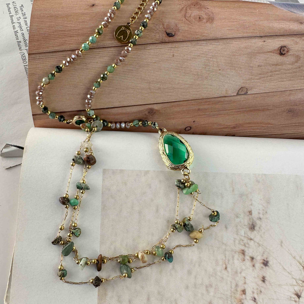 Πολυεπίπεδο Κολιέ με Πράσινες Ημιπολύτιμες Πέτρες & Ατσάλινη Αλυσίδα