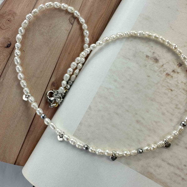 Κολιέ με Μαργαριτάρια Rice & Μικρές Καρδούλες