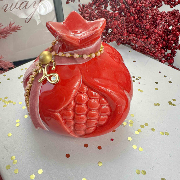 Κεραμικό Ρόδι Γούρι 2026 με Βελούδινη Κορδέλα και Τρέσα με Κρυσταλλάκια