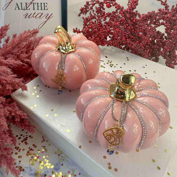 Γούρι 2026 Κολοκύθα Ροζ Κεραμική με Στρας & Καρδιά '26