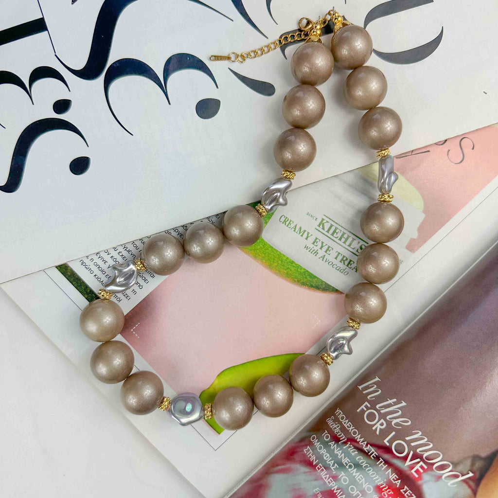 Κολιέ με Elephant Χάντρες και Ανόμοιου Σχήματος Πέρλες