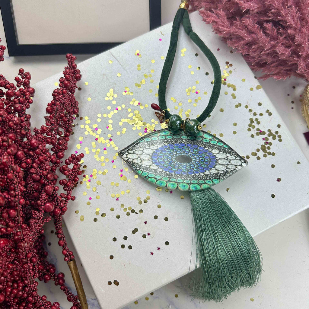 Γυάλινο Γούρι Μάτι με Πράσινη Φούντα & Κεραμικές Χάντρες