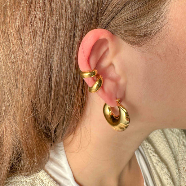 Χρυσά Ατσάλινα Σκουλαρίκια Κρίκοι με Φαρδύ Στρογγυλεμένο Σχέδιο