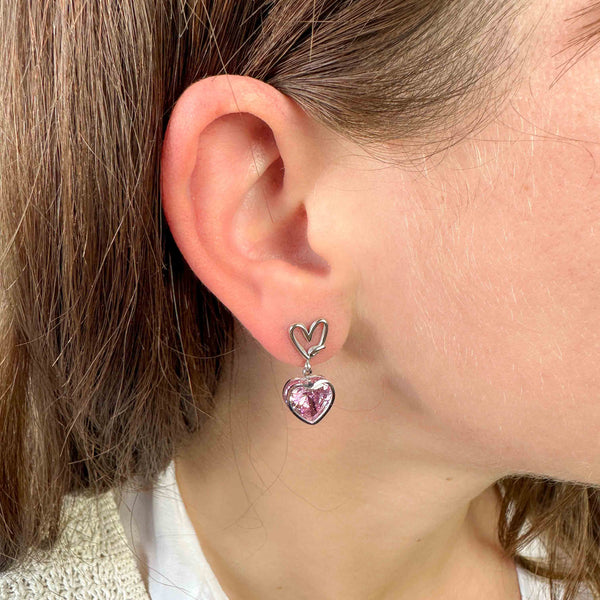 Ασημί Σκουλαρίκια Καρδιά με Ροζ Ζιργκόν & Σχέδιο Love