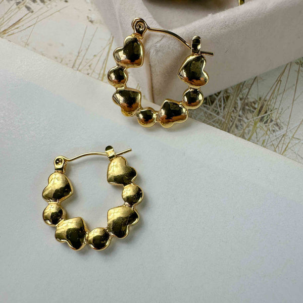 Ατσάλινοι επιχρυσωμένοι κρίκοι με καρδιές