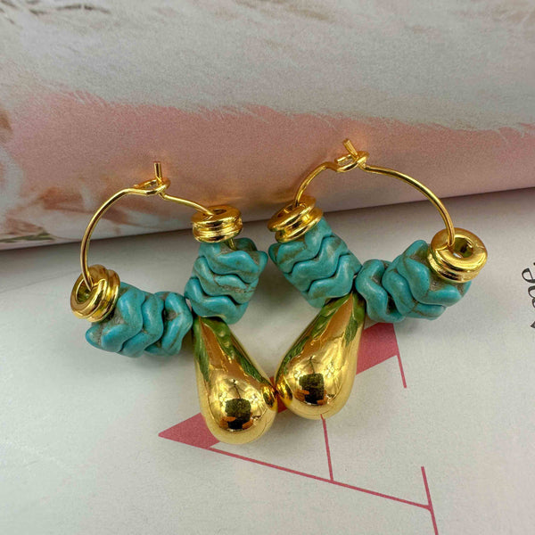 Σκουλαρίκια με χαολίτες κι επίχρυσα στοιχεία Turqoise Love