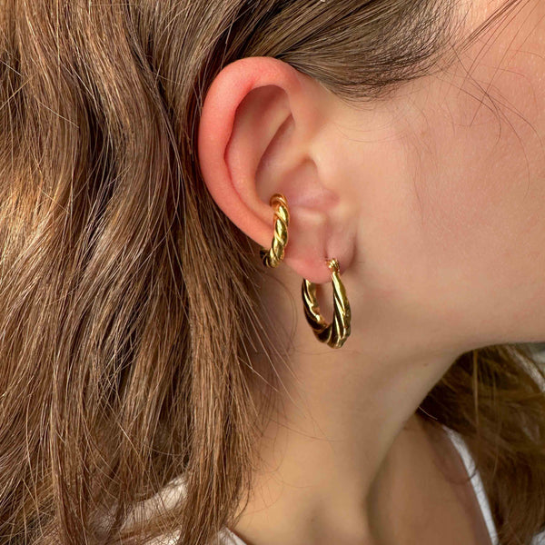 Ear Cuff Στριφτό Σχέδιο – Μοντέρνο Και Κομψό Χωρίς Τρύπα (1τεμ)
