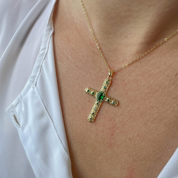 Χρυσός Σταυρός με Πράσινες Πέτρες