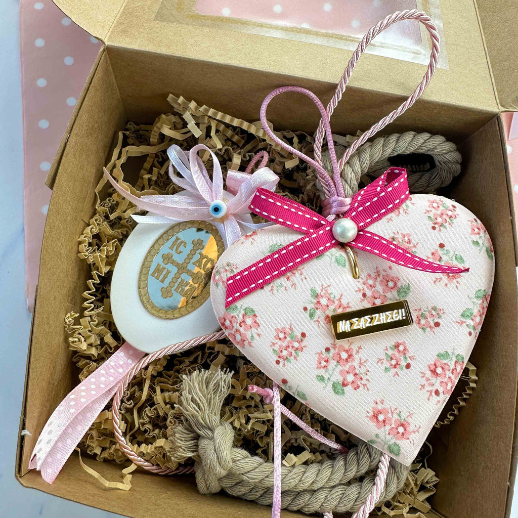 Σετ Δώρου για Νεογέννητο Κοριτσάκι με Γούρι Καρδιά & κρεμαστό φυλαχτό IC XC NIKA