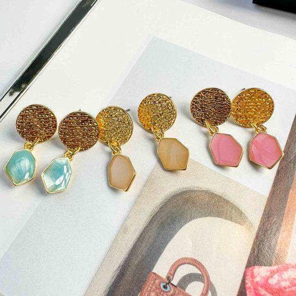 Σκουλαρίκια καρφωτά Andria με σμάλτο