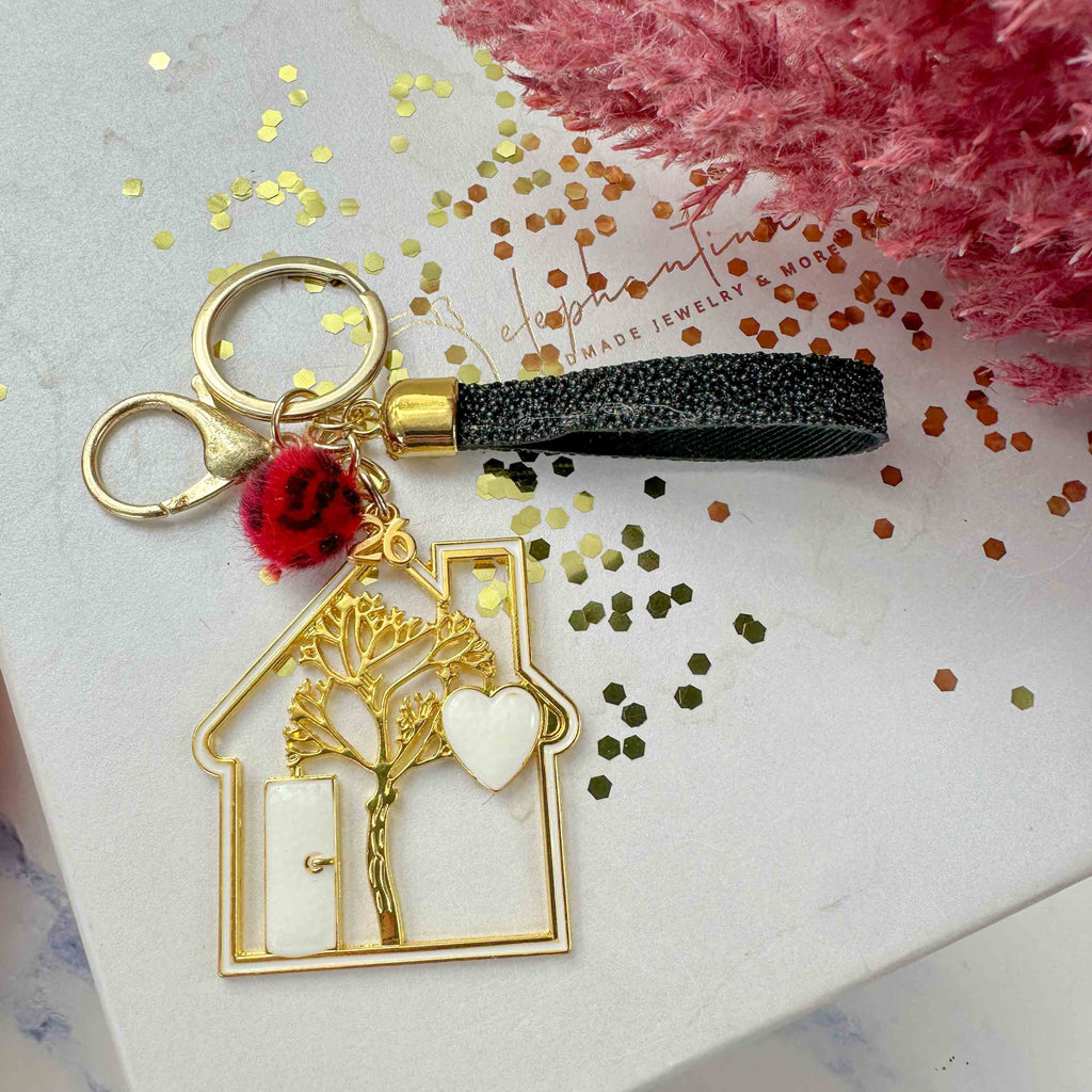 Μπρελόκ Γούρι 2026 "Το Σπίτι της Χρονιάς" με Δέντρο, Καρδιά & Λαμπερό Μαύρο Λουράκι