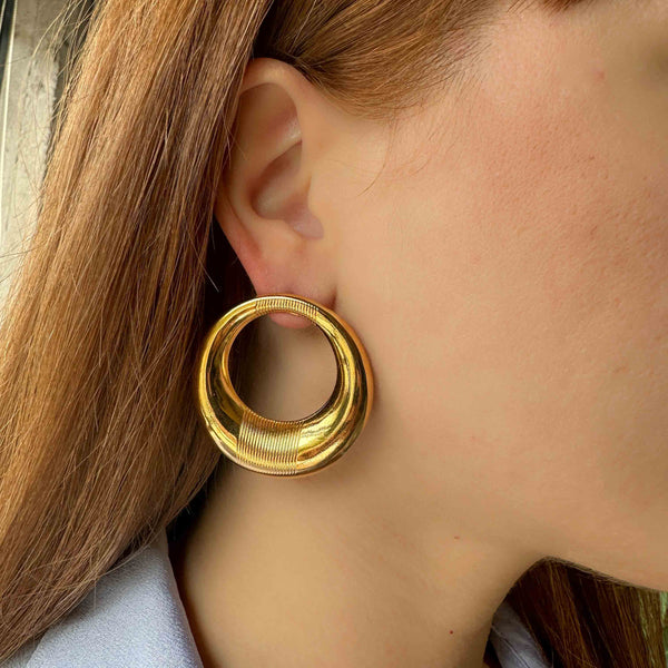 Σκουλαρίκια καρφωτοί κρίκοι επίχρυσοι