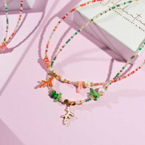 Κολιέ με κοράλλι σμάλτο και mix κρυστάλλακια