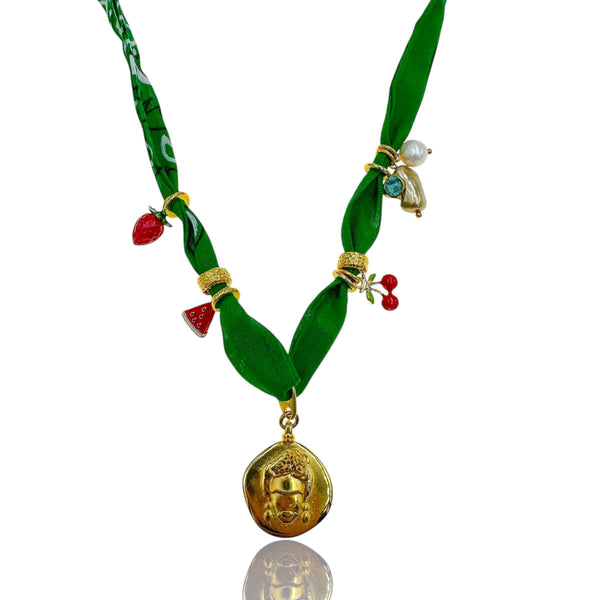 Κολιέ Μπαντάνα Πράσινο με Φρίντα & Φρουτένια Charms