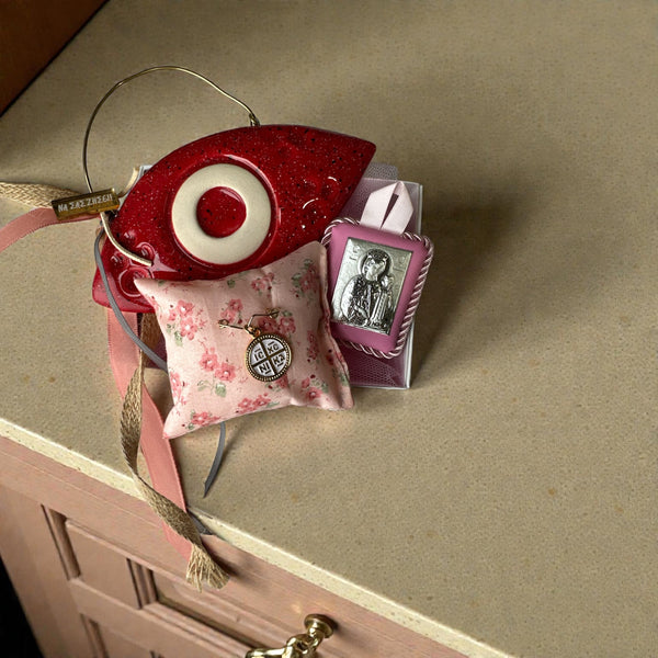 Baby Kit Νεογέννητου Κοριτσιού – Κεραμικό Μάτι Κόκκινο «Να Σας Ζήσει», Παραμάνα IC XC NIKA & Εικόνα Παναγίας