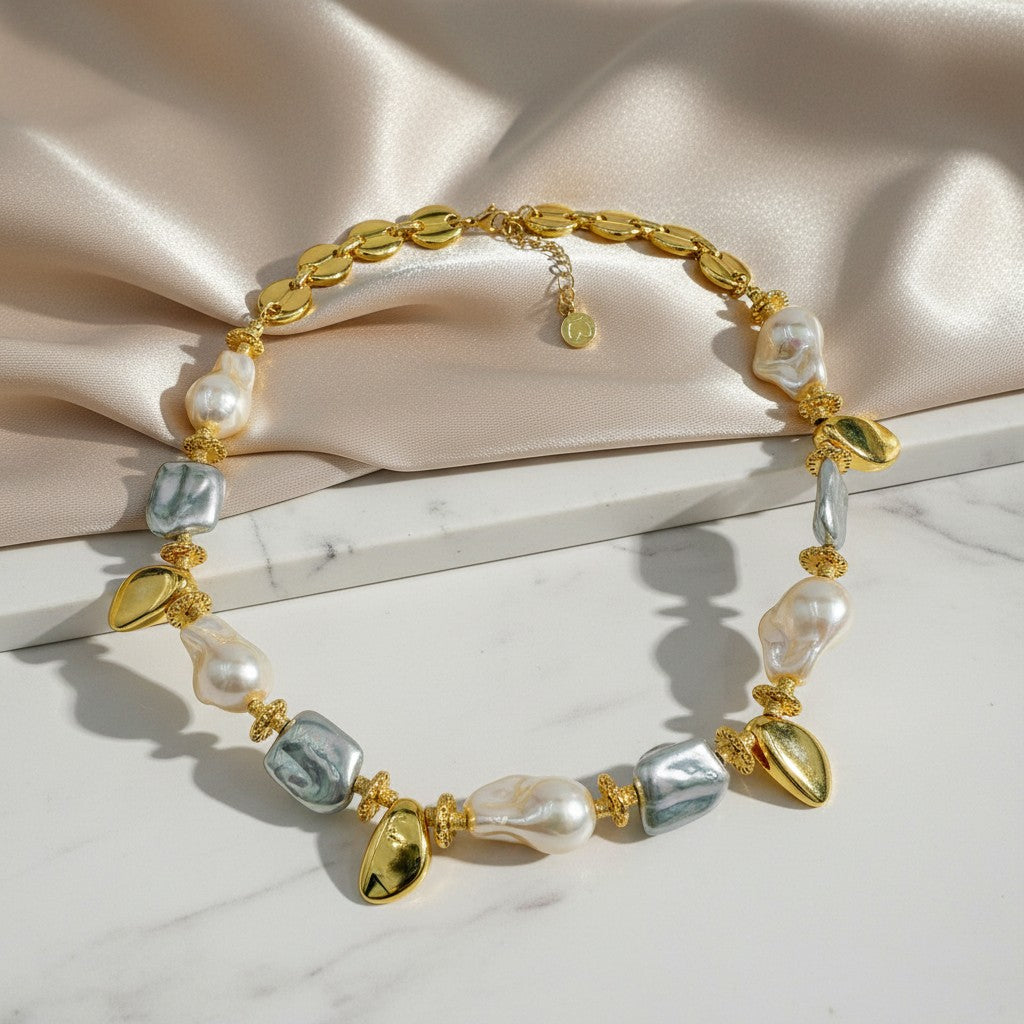 elephantina.gr necklace with faux pearls in ivory and grey, gold-plated elements, 45cm + 5cm extension.