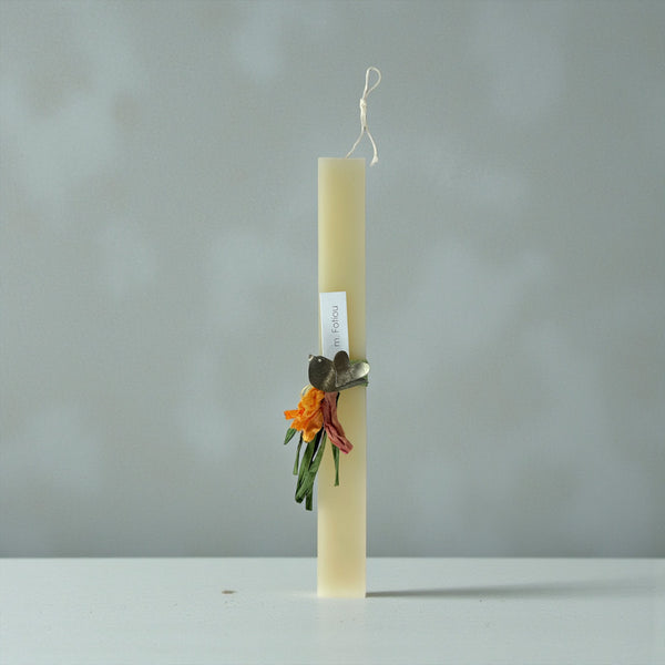 Χειροποίητη Λευκή Λαμπάδα με Πουλάκι-Καρδιά & Φυσικά Υλικά