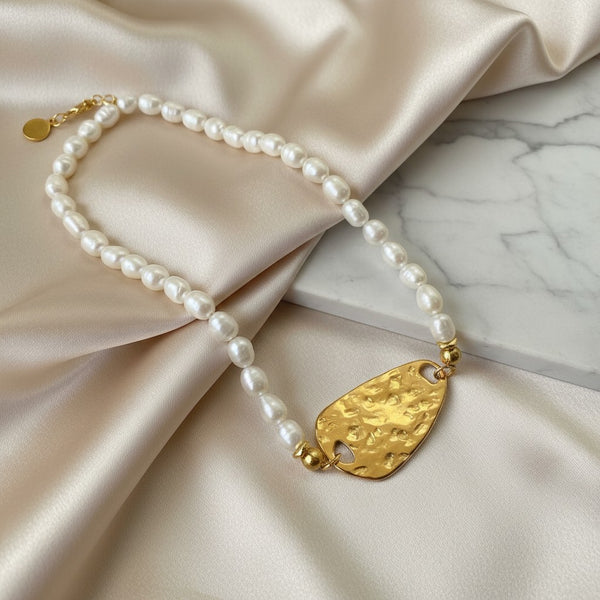 elephantina.gr pearl necklace with hammered gold pendant