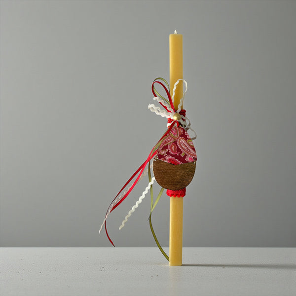Πασχαλινή Λαμπάδα Αβγό Με Κόκκινο Ύφασμα & Πολύχρωμες Κορδέλες