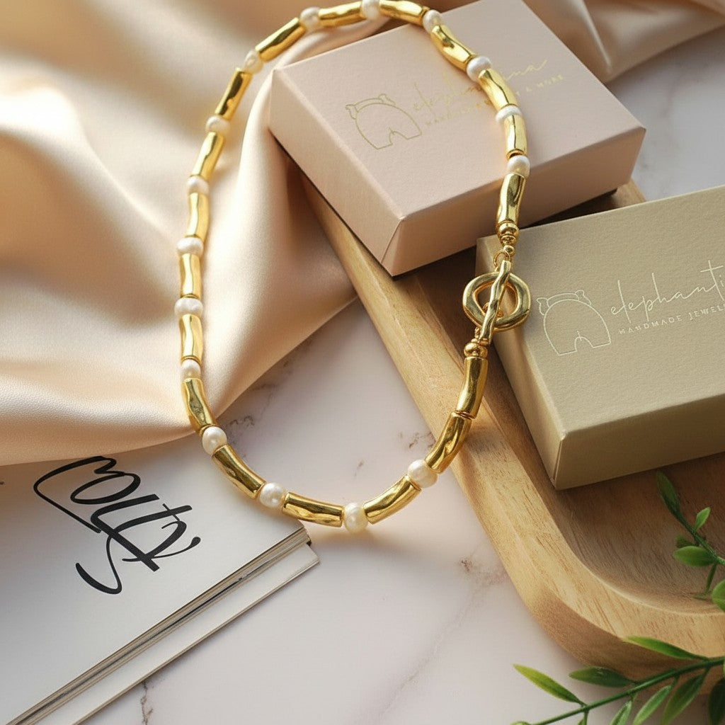elephantina.gr gold plated hammered detail necklace with cultured pearls, 45cm length