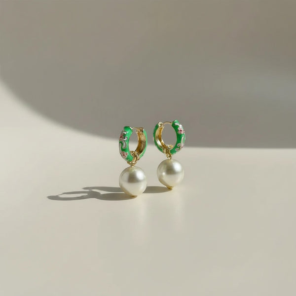 Cloisonné λαχανί floral κρίκοι με περλέ χάντρα