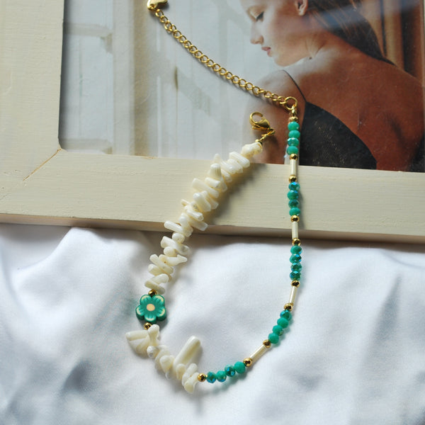 Βραχιόλι ποδιού με ημιπολύτιμες πέτρες και λουλούδι πράσινο