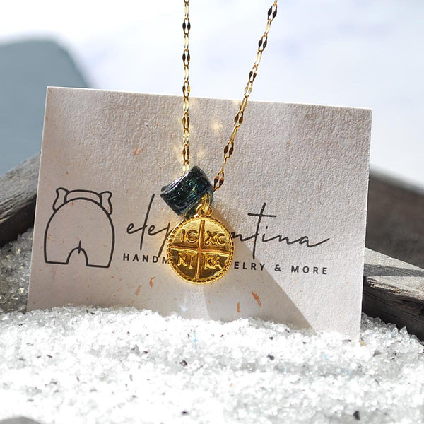 Κολιέ ''ΙCΧC ΝIΚA'' με μαύρη περαστή πέτρα