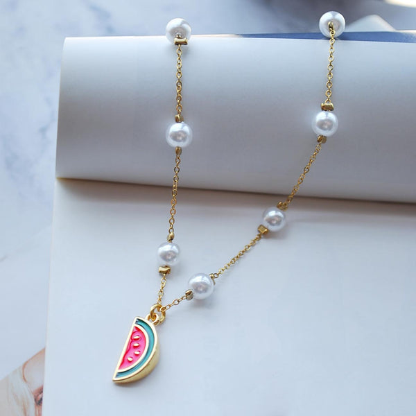 Κολιέ από ατσάλι με πέρλες και κρεμαστό στοιχείο καρπούζι