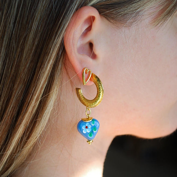 Σκουλαρίκια κρίκοι σφυρήλατοι με μπλε κεραμική πέτρα καρδιά