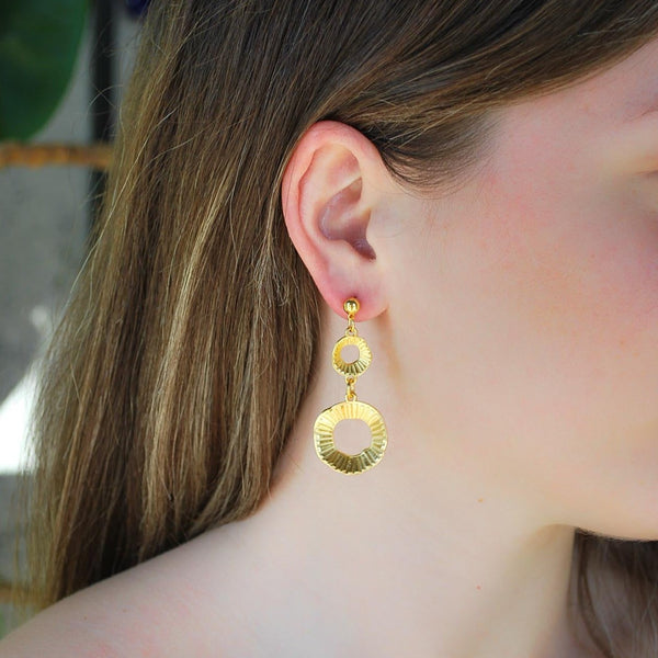 Σκουλαρίκια κρεμαστά ''πεταλίδες'' με σαγρε λεπτομερειες