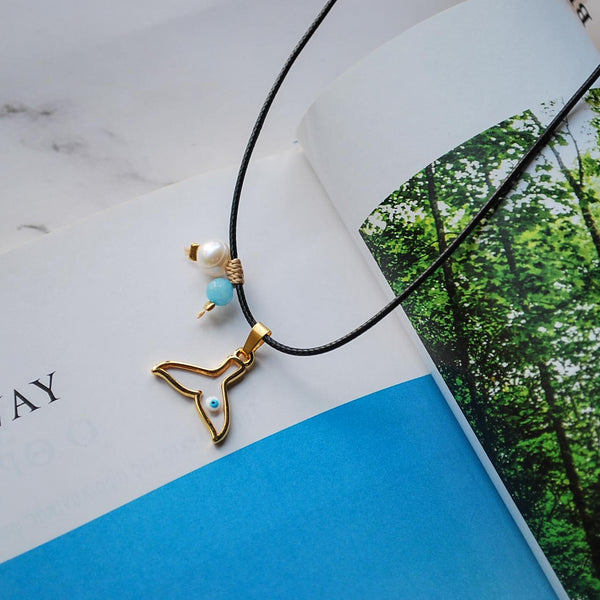 Κολιέ δερμάτινο με μαύρο κορδόνι και γοργονάκι