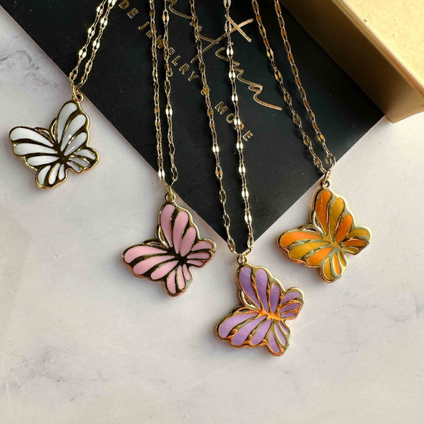 Κολιέ με σχέδιο πεταλούδας και σμάλτο