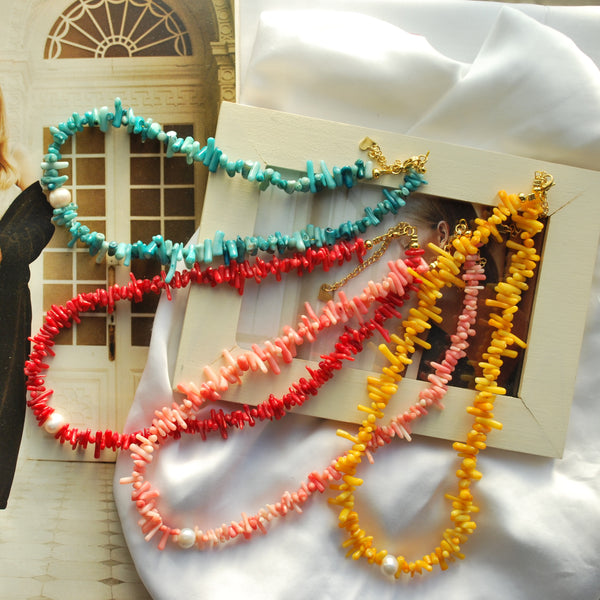 Κολιέ με μαργαριτάρι και ημιπολύτιμες πέτρες