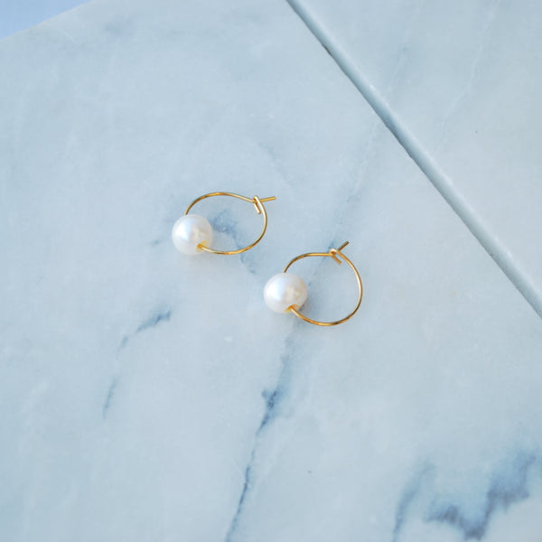 Σκουλαρίκια κρίκοι με μαργαριτάρια